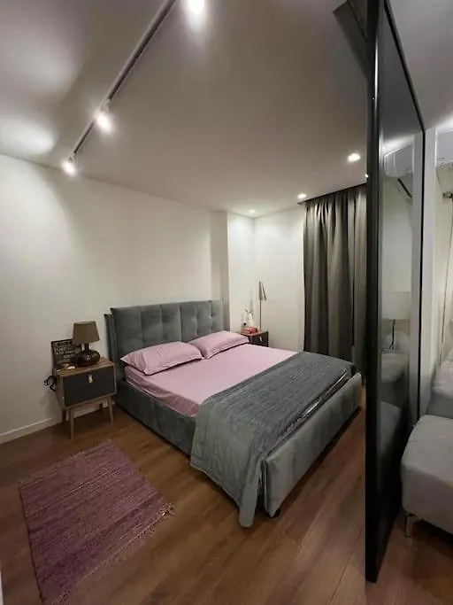 Amma'S Apartment In Tirana! 0*, Tirana